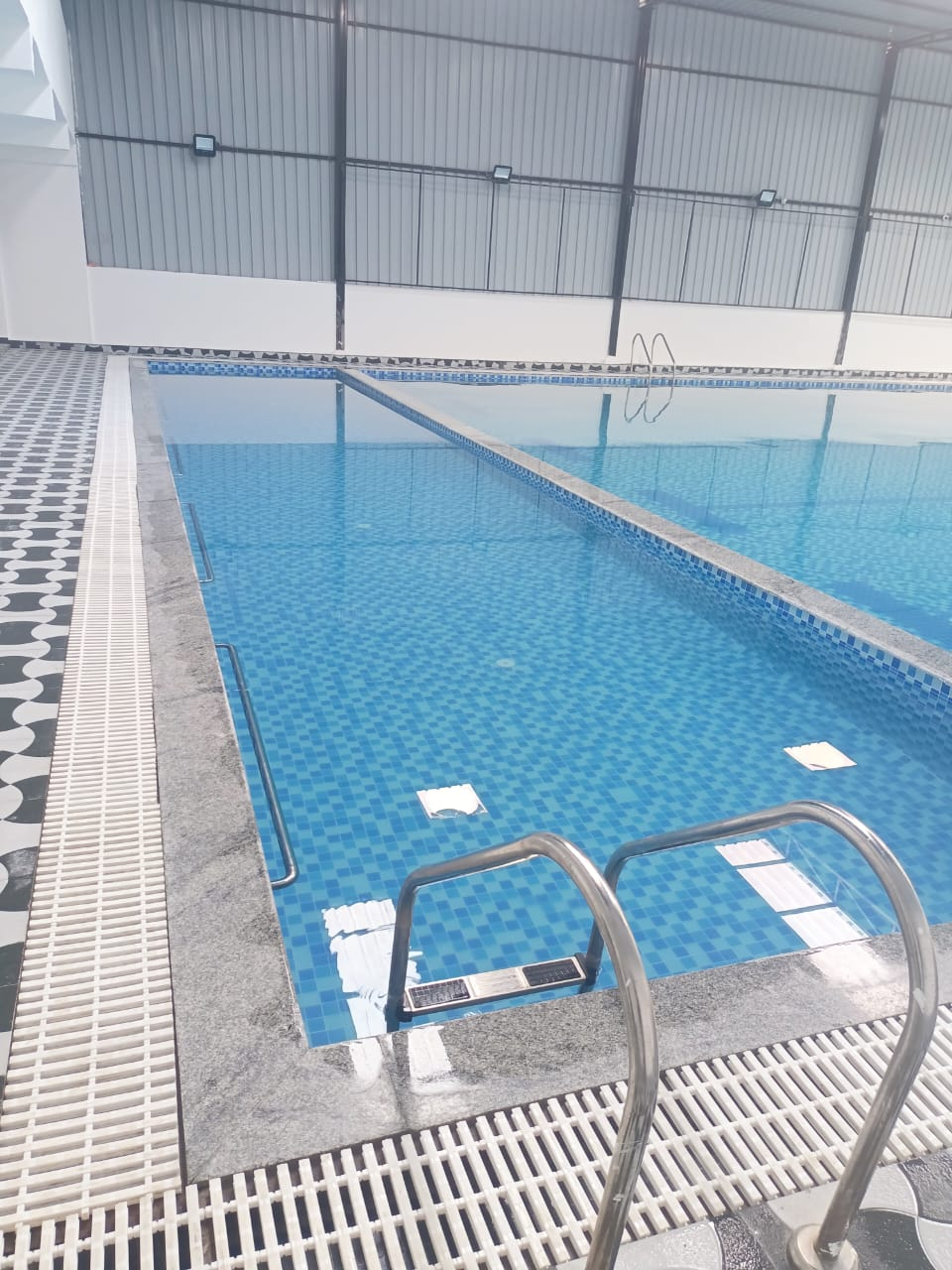 Shallow beginner lane